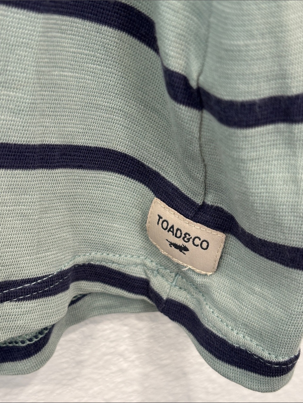 Toad&Co Organic Cotton Blend Sage Green and Navy Blue Striped V-Neck Tee Size S - Picture 3 of 8